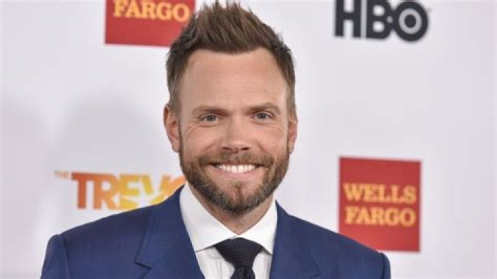 Joel McHale Net Worth | Celebrity Net Worth