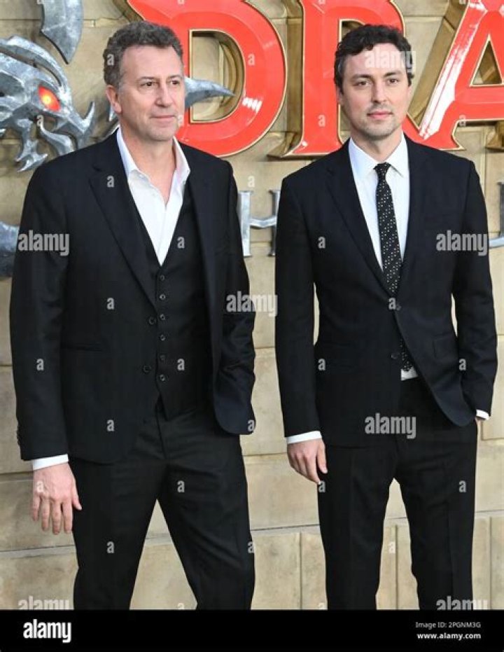 John Francis Daley - Bio, Age, net worth, height, Wiki, Facts and Family