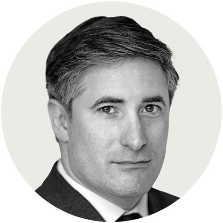 Jonathan Swan, Australian Journalist, Reporter, Axios network, Salary, Net worth, Girlfriend, engaged, Facts