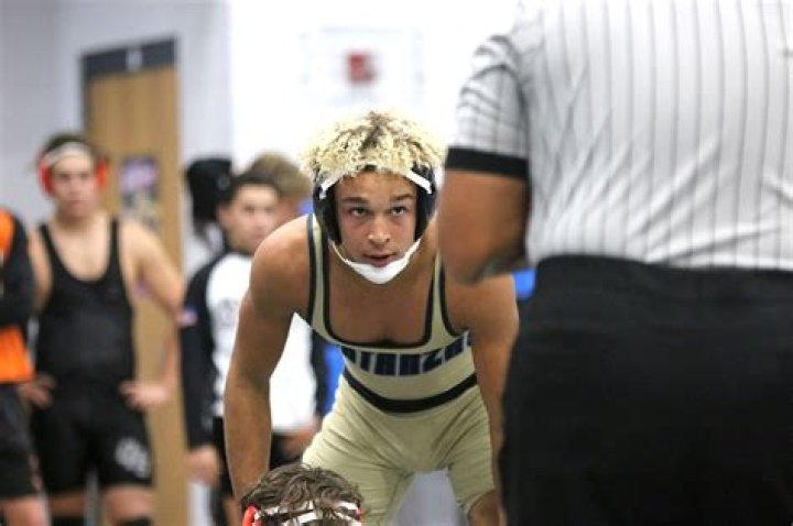 Jordan Mills Bio-salary, net worth, married, relationship, affair, career, bio, dating, wife, children, nationality, age, contracts, stats