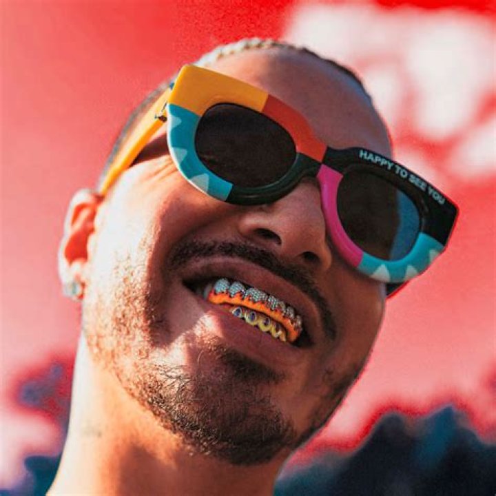 J Balvin - Bio, Age, net worth, height, Wiki, Facts and Family