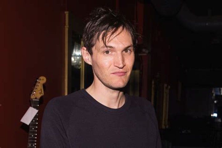 Josh Klinghoffer Height, Weight, Age, Girlfriend, Family, Facts, Biography
