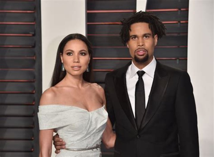 Josiah Bell Height, Weight, Age, Spouse, Family, Facts, Biography