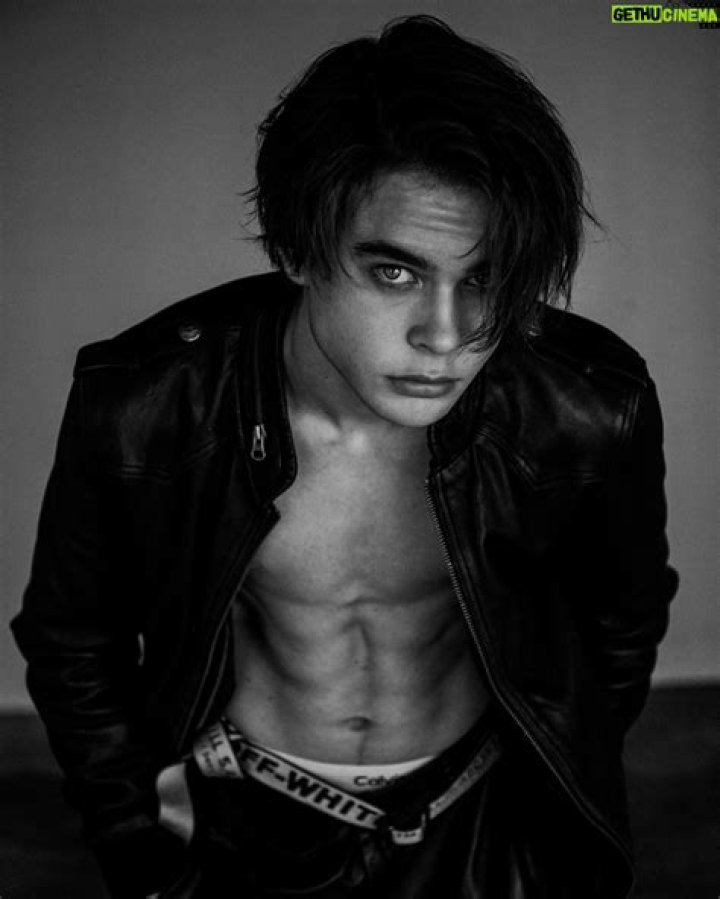 Judah Lewis Height, Weight, Age, Girlfriend, Family, Facts, Biography