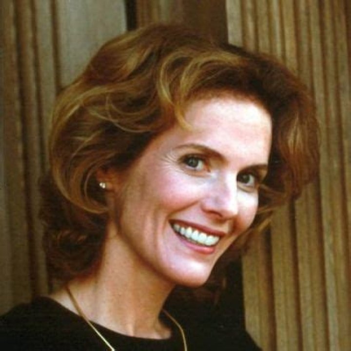 Julie Hagerty Net Worth | Celebrity Net Worth