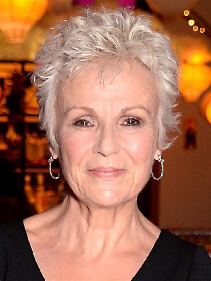 Julie Walters Height, Weight, Age, Body Statistics