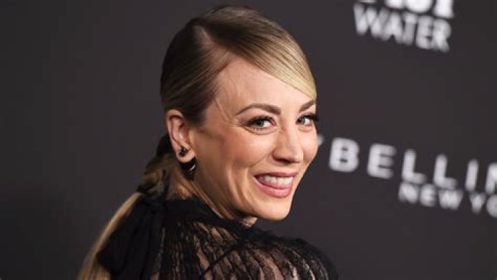 Kaley Cuoco Bursts Into Tears After Receiving First Golden Globe Nomination For ‘Flight Attendant’