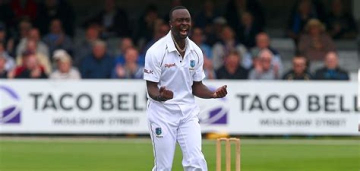 West Indies Cricket Player Kemar Roach's Biography, Salary, Earnings, Stats, Net Worth, Salary, IPL, Girlfriend, Relationships, Matches