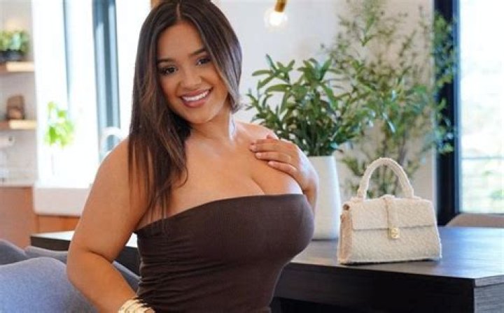 Lacey Munoz - Bio, Age, Wiki, Facts and Family