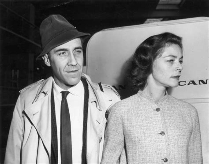 Lauren Bacall & Frank Sinatra's Affair Began Before Humphrey Bogart Died