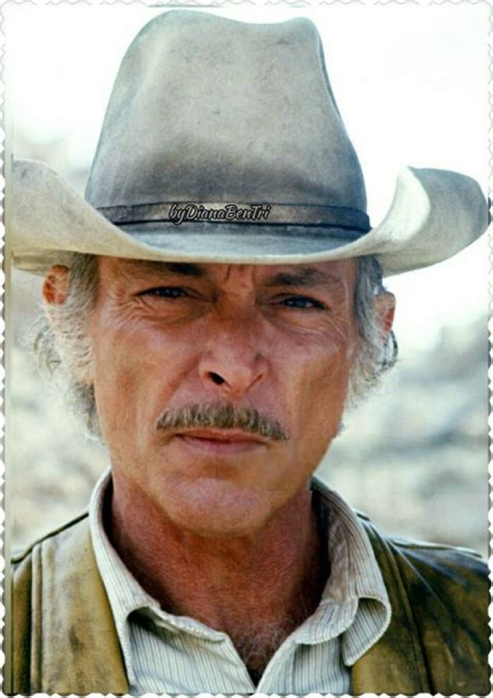 Lee Van Cleef - Bio, Age, net worth, height, Wiki, Facts and Family