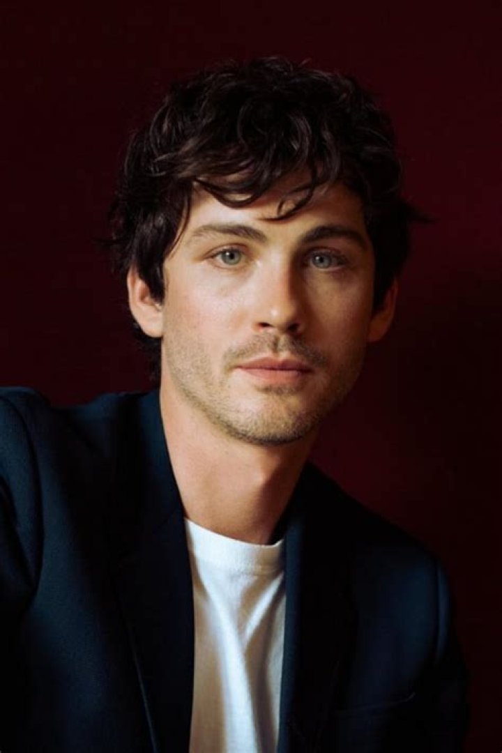 Logan Lerman Height, Weight, Age, Girlfriend, Family, Facts, Biography