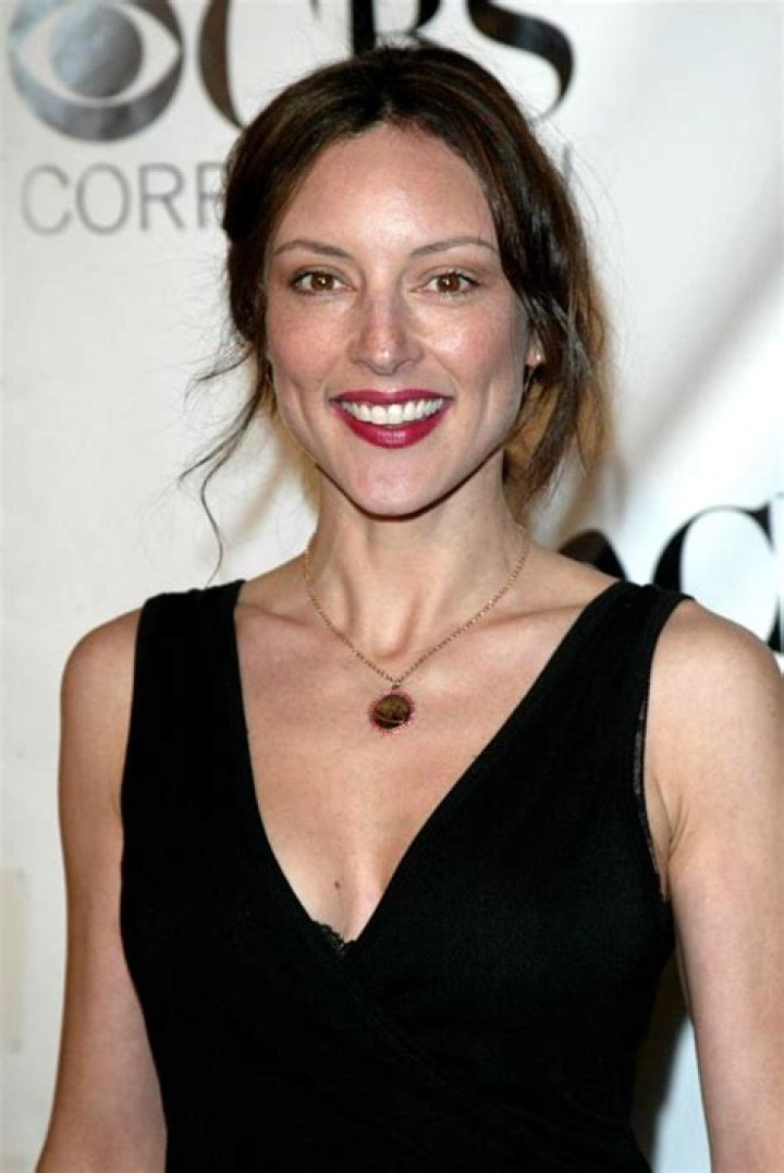 Lola Glaudini Height, Weight, Age, Spouse, Family, Facts, Biography