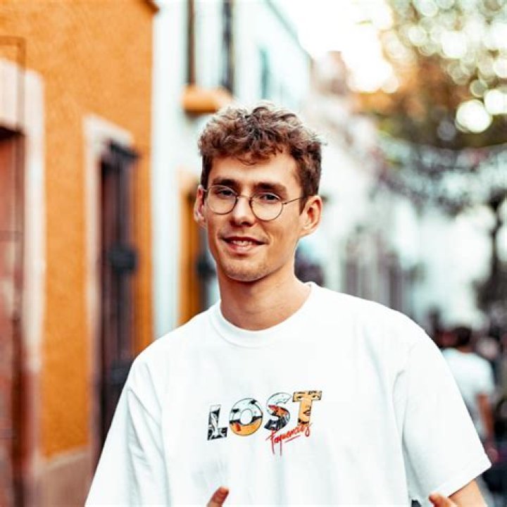 Lost Frequencies Height, Weight, Age, Girlfriend, Family, Facts, Biography