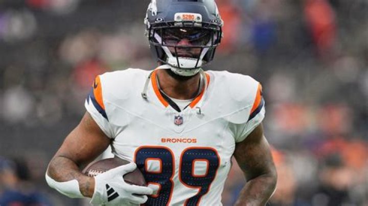 Marcedes Lewis - Bio, Age, siblings, height, Wiki, Facts and Family