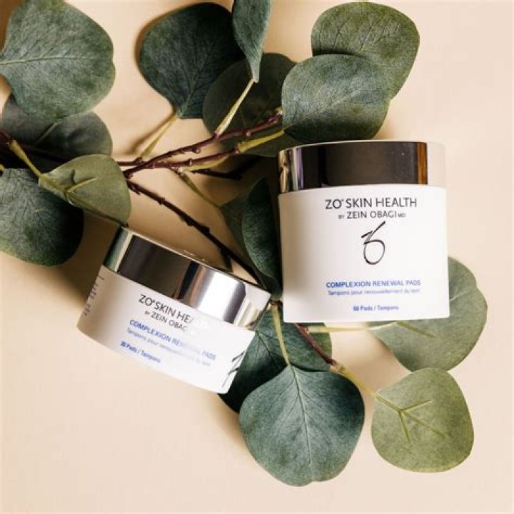 These Complexion Pads are Margot Robbie’s Must-Have Travel Item