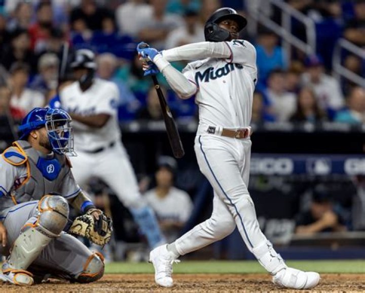 Marlins’ Jazz Chisholm Jr. Exits Game With Injury – Celeb Secrets