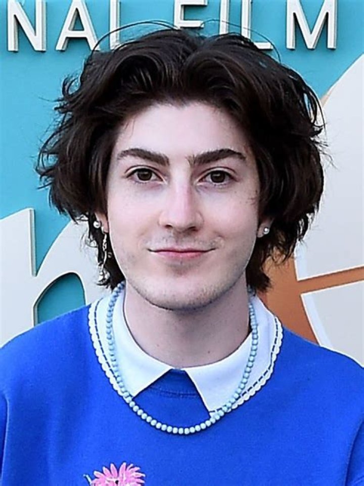 Mason Cook Height, Weight, Age, Body Statistics