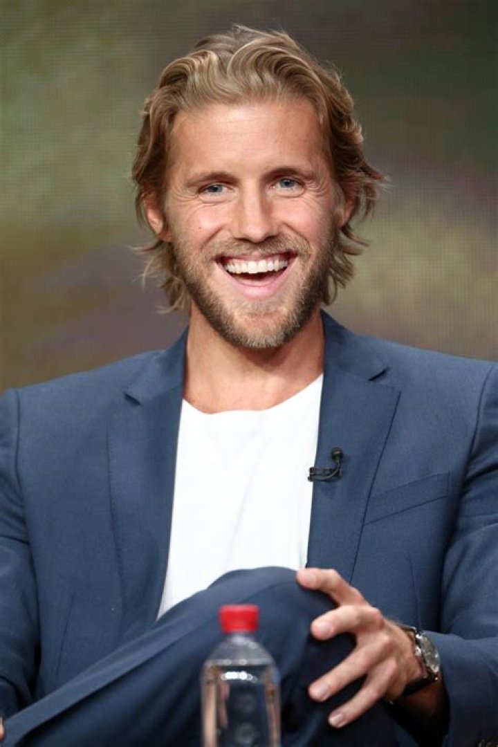 Matt Barr Height, Weight, Age, Girlfriend, Family, Facts, Biography