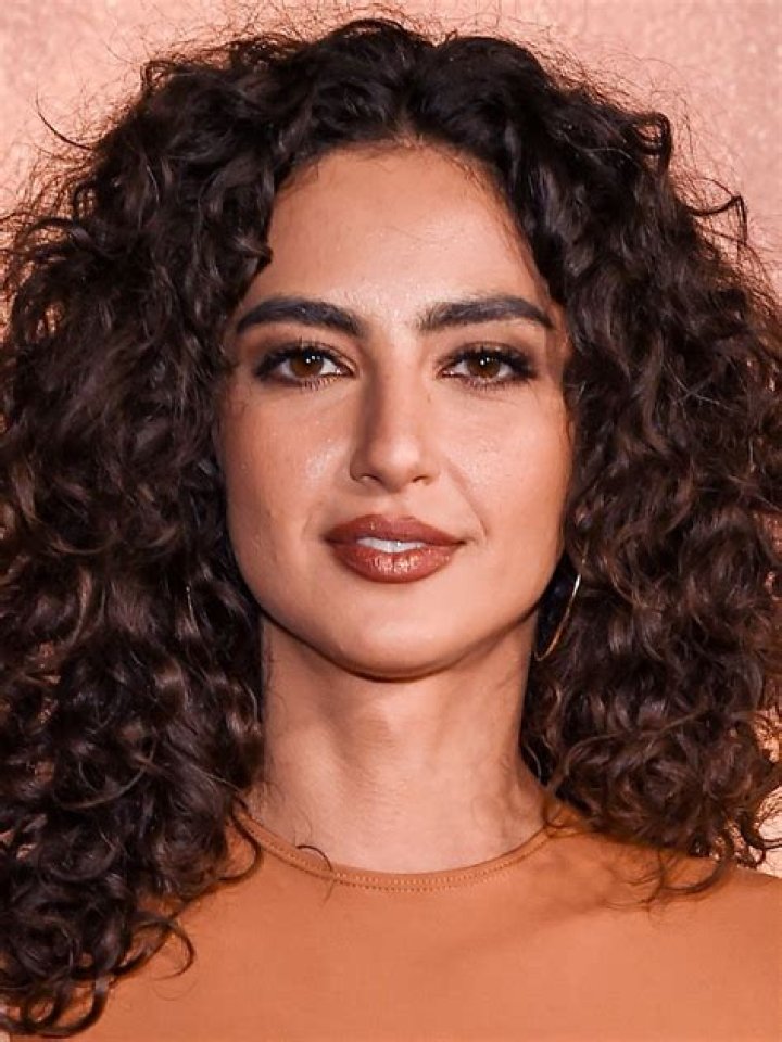 Medalion Rahimi Height, Weight, Age, Boyfriend, Family, Facts, Biography