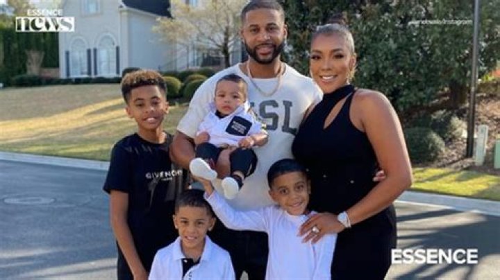 Meet Devale Ellis Siblings Brian And Tori Ellis Nephew Aiden And Family