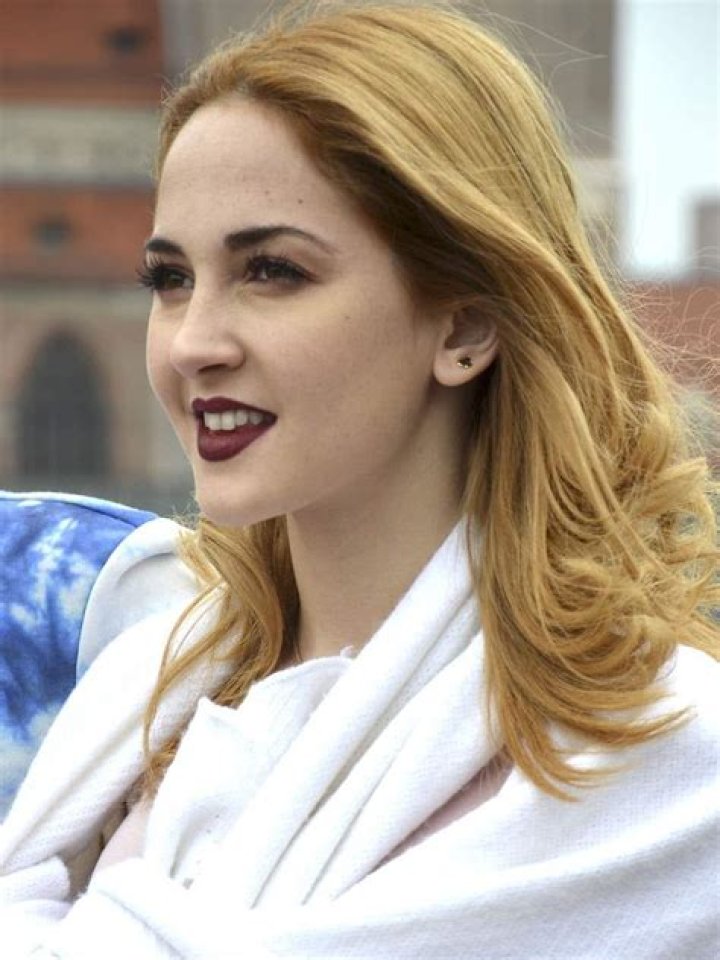 Mercedes Lambre Height, Weight, Age, Body Statistics