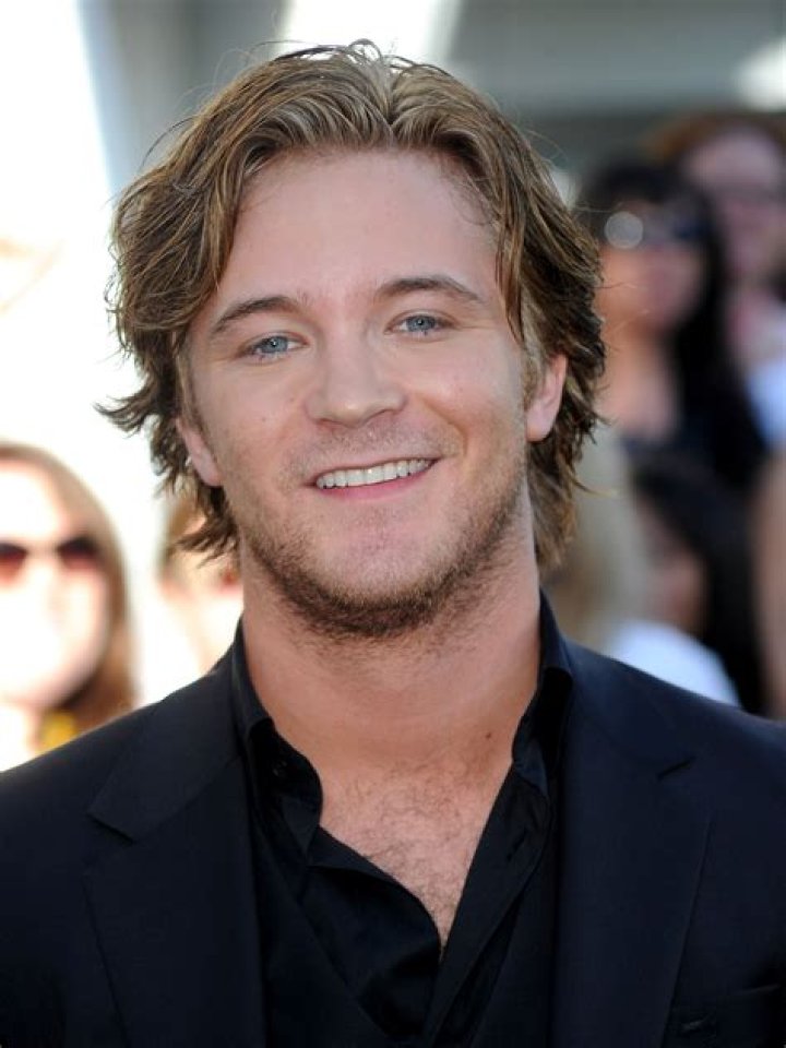 Michael Welch (Actor) Height, Weight, Age, Body Statistics