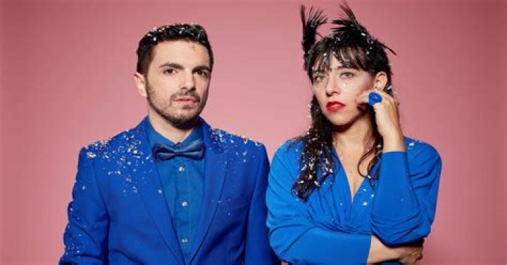 Miranda Bio-salary, net worth, married, wife, children, career, bio, affair