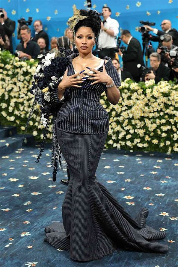 See Pics Of Her Look – Hollywood Life