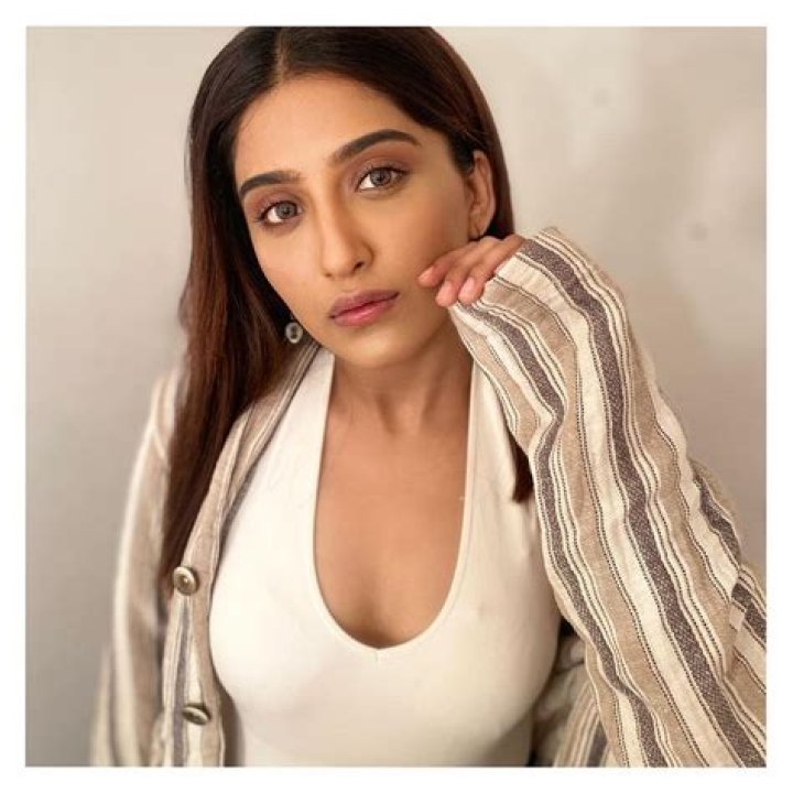 Nimrit Kaur Ahluwalia Height, Weight, Age, Boyfriend, Biography, Fact