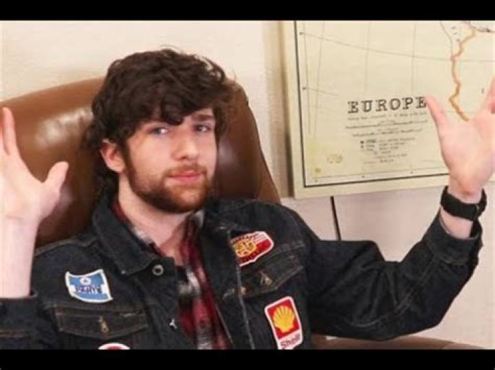 Noah Hugbox Height, Weight, Age, Body Statistics