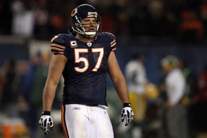 Former NFL Player Olin Kreutz's Bio, Age, Height, Net Worth, Salary, Stats, Married, & Wife