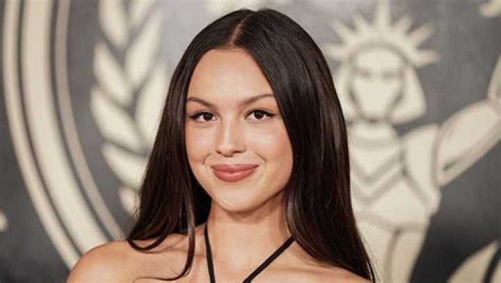 Olivia Rodrigo Reveals She Accidentally Followed an Ex-Boyfriend Online – Hollywood Life