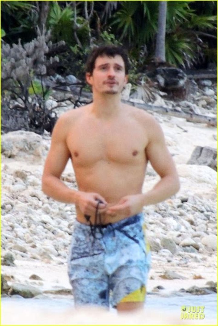 Orlando Bloom Hits The Beach In St. Barts — PICS