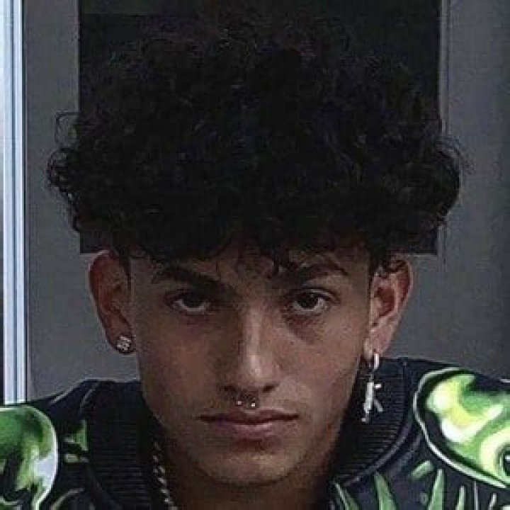 PapiGarciaaa Height, Weight, Age, Body Statistics