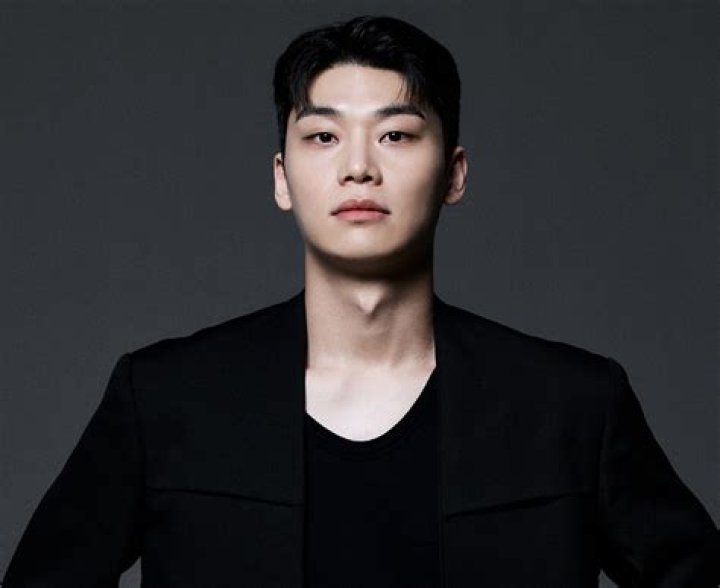 Park Min-Gyu Bio, Age, Net Worth, Salary, Market Value, Stats, Transfer, & Girlfriend