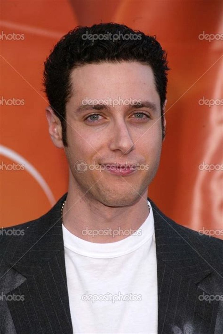 Paulo Costanzo - Bio, Age, net worth, height, Wiki, Facts and Family