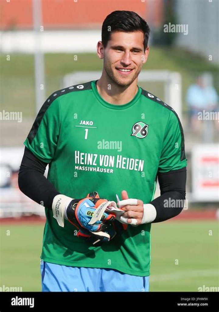 Philipp Tschauner Bio, Age, Net Worth, Salary, Market Value, Transfer, & Dating