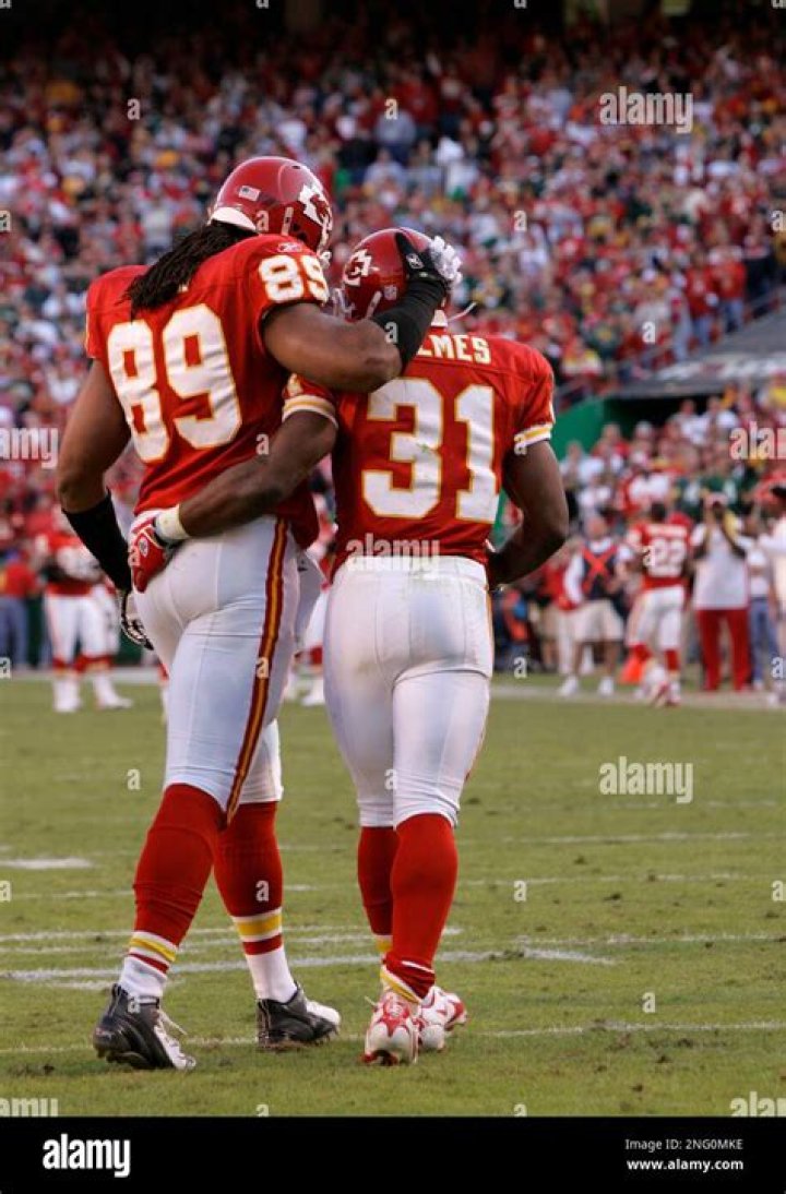 Priest Holmes - Bio, Age, height, Wiki, Facts and Family