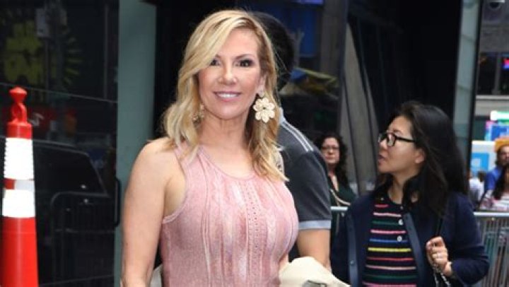 ‘RHONY’s Ramona Singer Mops Her Floors In A Nightie & Fans Are Living For It — Watch