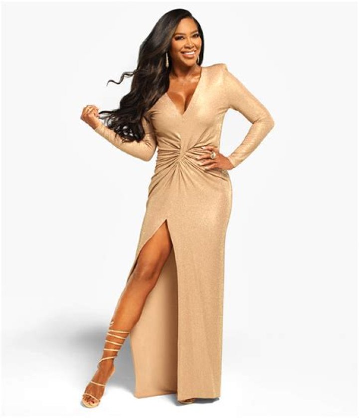 Kenya Moore Teases ‘Crazy Drama’ In ‘RHOA’ Season 15: Exclusive – Hollywood Life