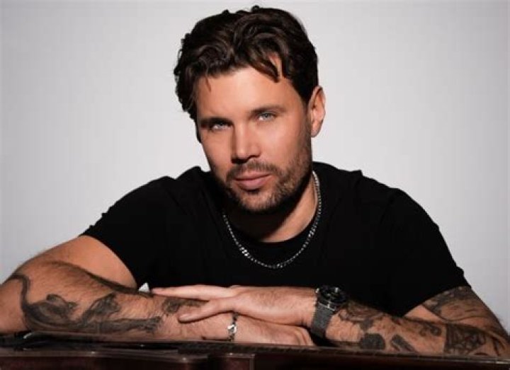 Robin Bengtsson Height, Weight, Age, Body Statistics