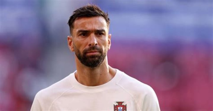 Roma's Goalkeeper's Wife, Kids, Girlfriend, Net Worth, Salary, Stats, Parents, Instagram, FIFA 22