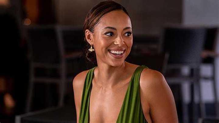 This Show Isn’t ‘Sex & The City’ – Hollywood Life