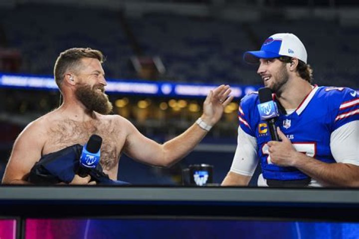 Ryan Fitzpatrick - Bio, Age, net worth, height, Wiki, Facts and Family