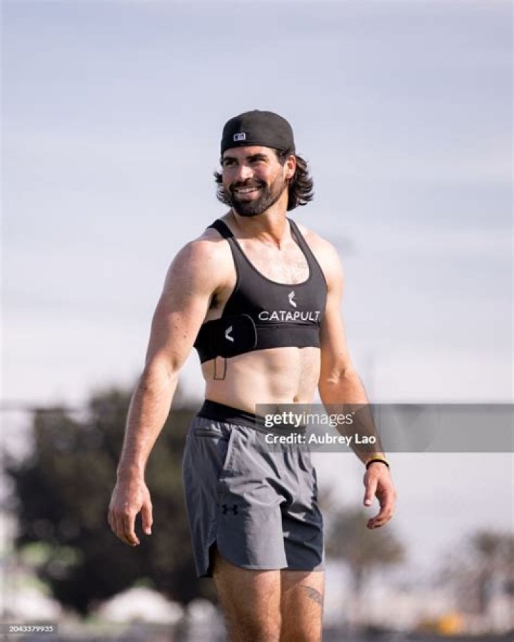 Sam Hartman (footballplayer) - Wikipedia, Age, Net Worth, Biography , Spotify, TikTok, Facebook, Facts and Family