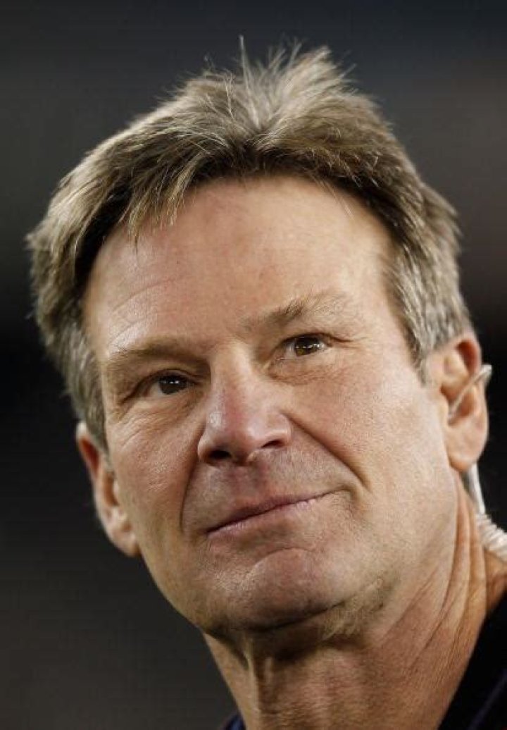 Sam Newman Net Worth | Celebrity Net Worth