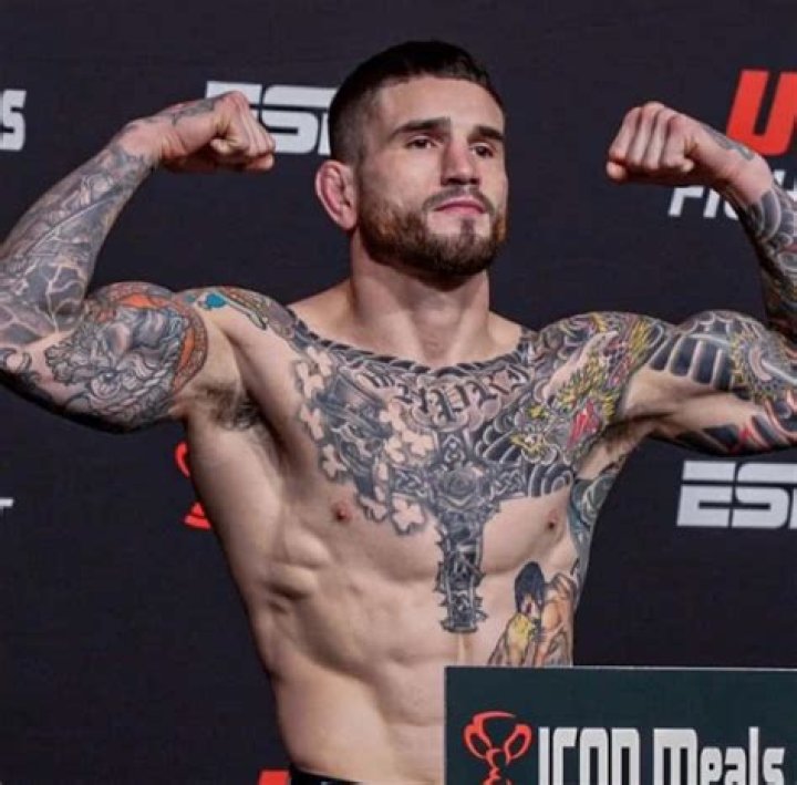 Sean Brady MMA Career and UFC Salary;Who is his Girlfriend? (Bio, Age, Family, Affair)