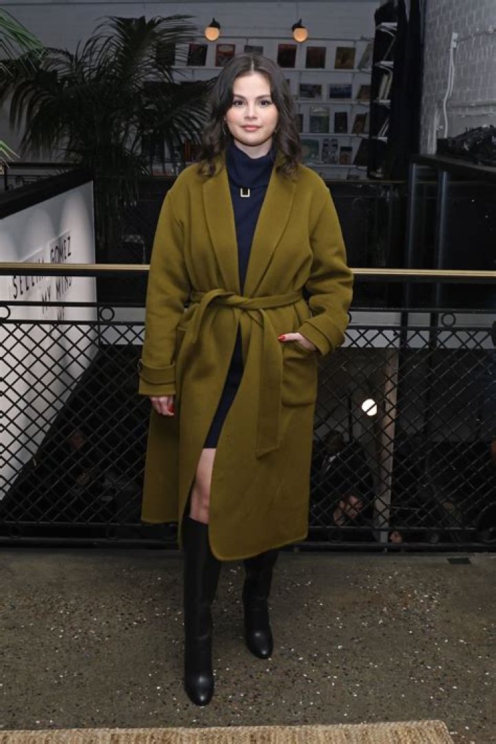 Selena Gomez’s Boots In ‘The Revised Fundamentals Of Caregiving’ — Shop – Hollywood Life