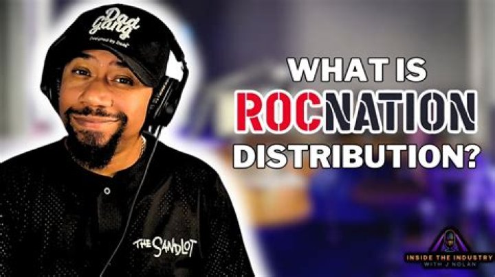 Shakira Signs Management Deal With Roc Nation